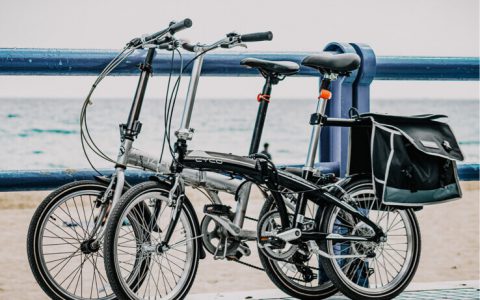 【视频文章】3秒拆装的“斗子车”：比自行车还灵活