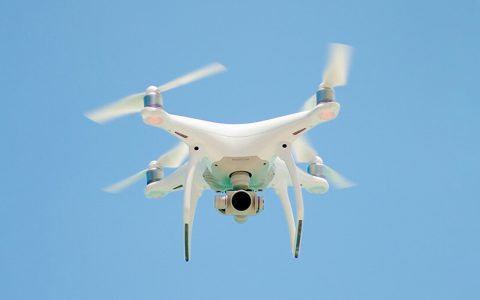 京东无人机可把一吨货物送到偏远农村，未来要覆盖中国10个省份